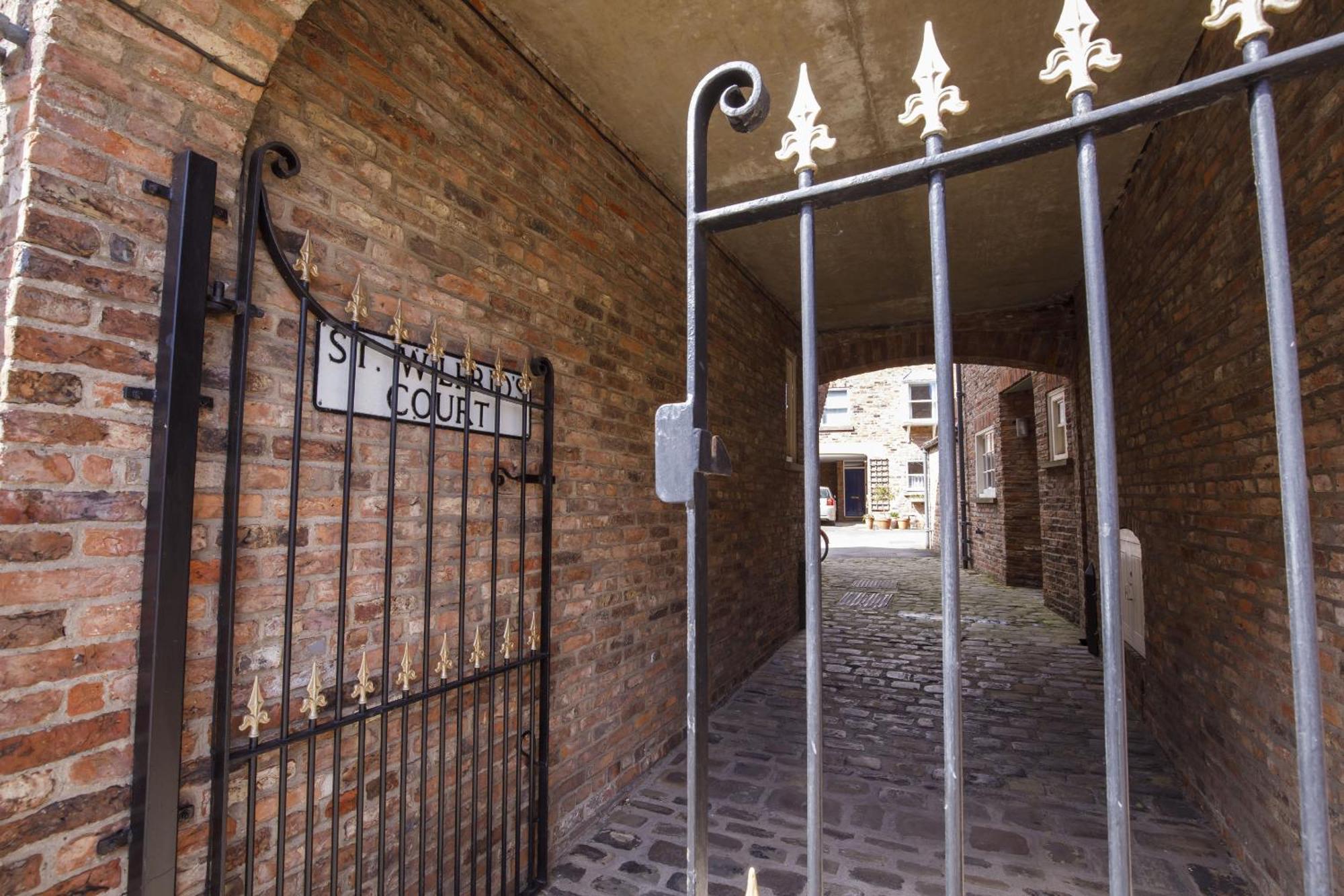 St Wilfrid'S Court Apartment York Exterior photo